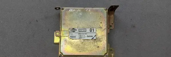 Nissan Primera Engine control unit/module 2371070J81 80114E