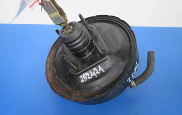 Nissan Almera Brake booster