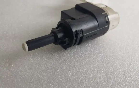 Dacia Spring Brake pedal sensor switch 253206170R