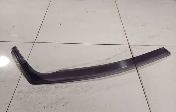 Toyota Yaris Sliding door wind deflector 