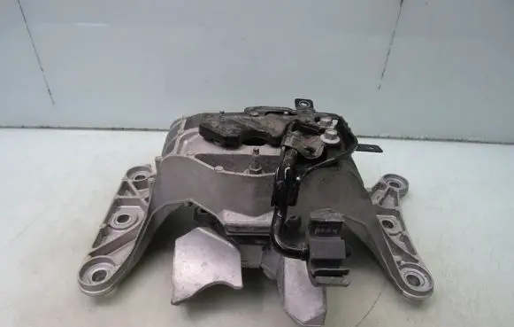 Mazda CX-60 Gearbox mounting bracket CX60