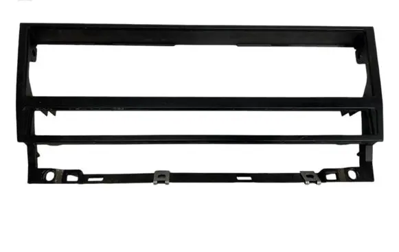 BMW 5 E39 Radio/GPS head unit trim 8247302