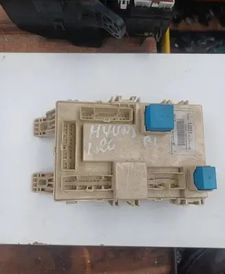 Hyundai i20 (PB PBT) Fuse box set 919501J031 1011711005 1J0311107F4030