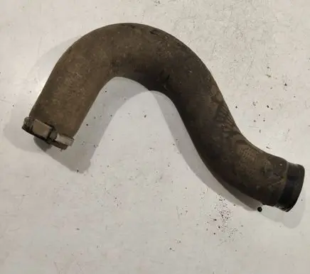 Citroen C5 Intercooler pipe mounting bracket 