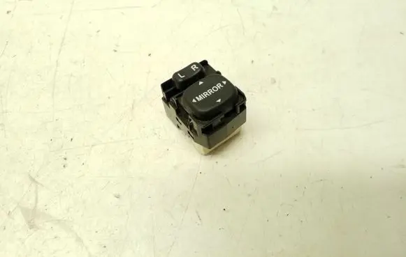 Toyota Prius+ (ZVW40) Wing mirror switch 183574