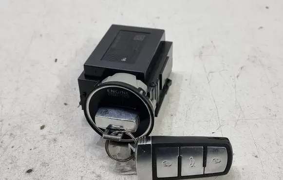 Volkswagen PASSAT B7 Ignition lock 3C0905843T