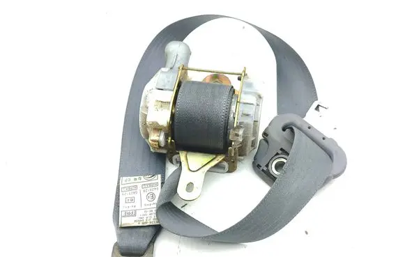 Toyota RAV 4 (XA20) Front seatbelt 7J3550P 467053 204507