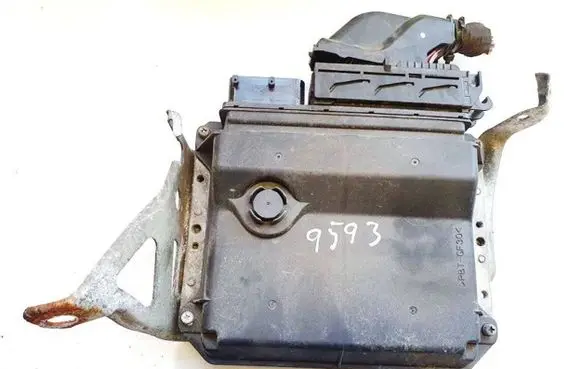 Toyota Avensis T270 Engine control unit/module 8966105d30 89661-05d30
