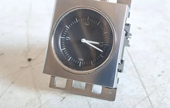 Volkswagen PASSAT B7 Clock 3AA919204A
