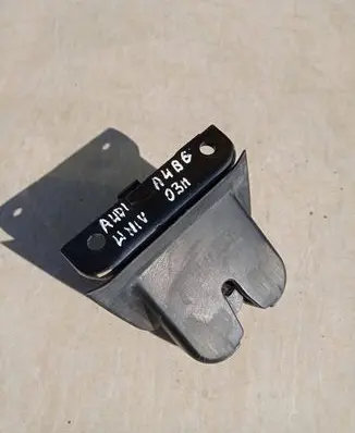 Audi A4 S4 B6 8E 8H Tailgate/trunk/boot lock/catch/latch 8E9827520