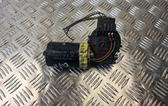 Audi A6 S6 C4 4A Wiper motor 0390241330