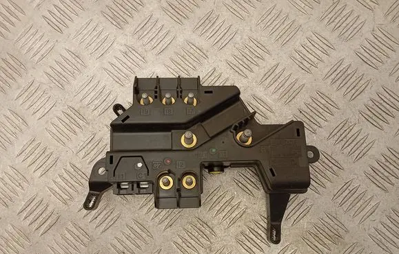 Mercedes-Benz S W222 Fuse module A2225407139