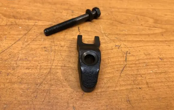 Hyundai i30 Fuel Injector clamp holder