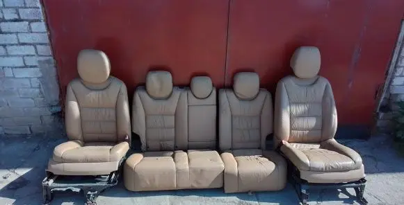 Seat set