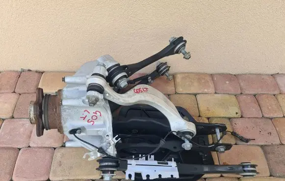BMW X5 G05 Stub axle 6876653
