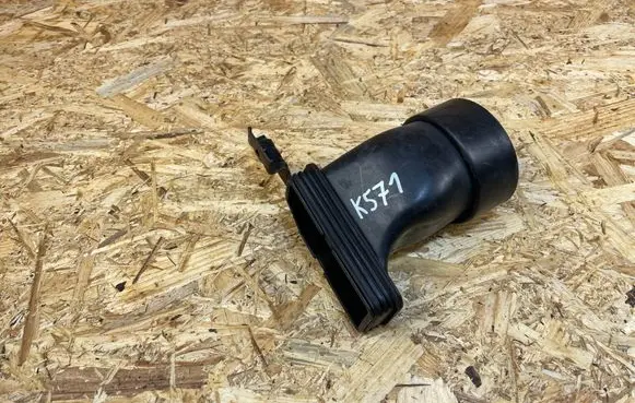 KIA Carens III Air intake duct part 28220A4000
