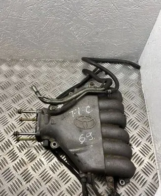 Toyota Land Cruiser (HDJ90) Intake manifold