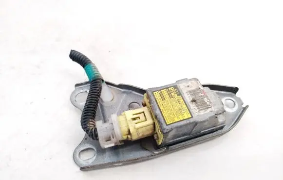 Toyota Avensis Verso Airbag deployment crash/impact sensor 8986044010 89860-44010