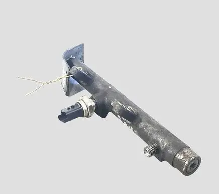 Renault Scenic II - Grand scenic II Fuel main line pipe H8200296867 5WS40154 A2C20001221