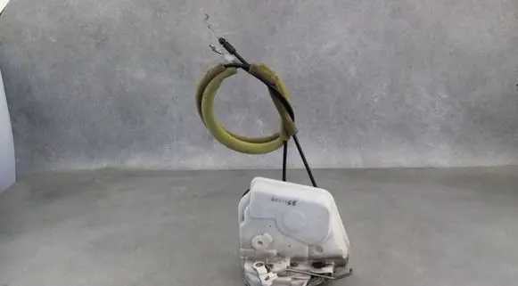 Mazda 6 Front door lock 8L17B0215 8L17 B0215