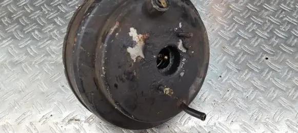 Mazda 323 F Brake booster
