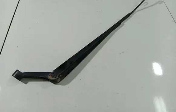 Toyota Corolla E120 E130 Front wiper blade arm 8521102110B