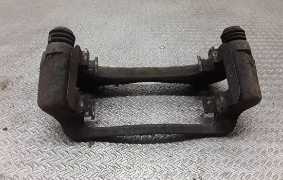 KIA Opirus Front Brake Caliper Pad/Carrier 