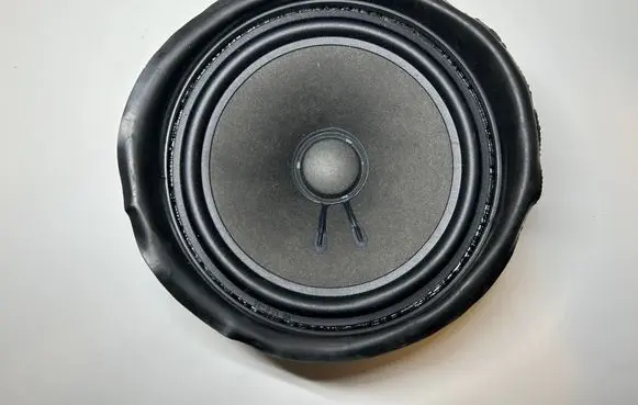 Skoda Octavia Mk3 (5E) Front door speaker 5E0035411C