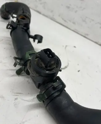 Volkswagen Multivan T4 Engine coolant pipe/hose