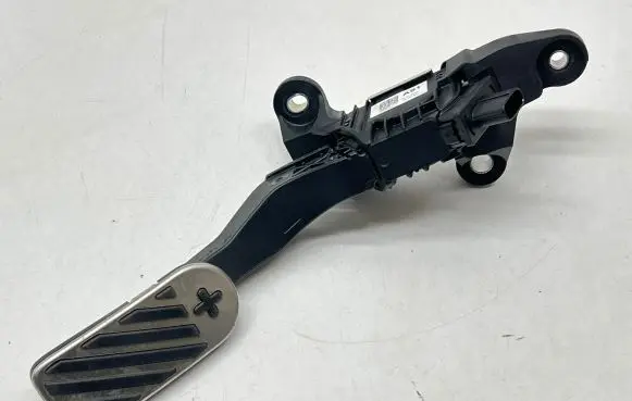 KIA EV6 Accelerator throttle pedal 32700KL100 32700GI100 32700KL110