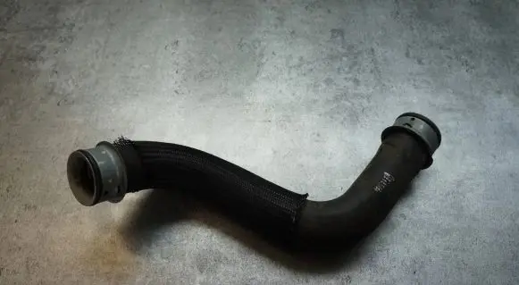 Infiniti Q70 Y51 Air intake hose/pipe