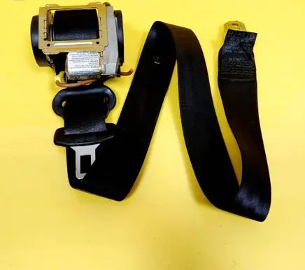 Audi A4 S4 B5 8D Front seatbelt 560308200