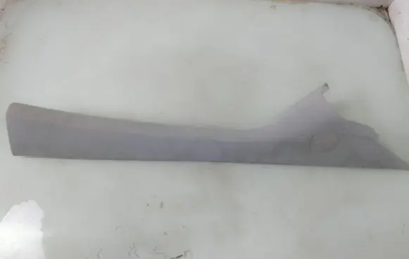 Mercedes-Benz B W245 (A) pillar trim A1696903225