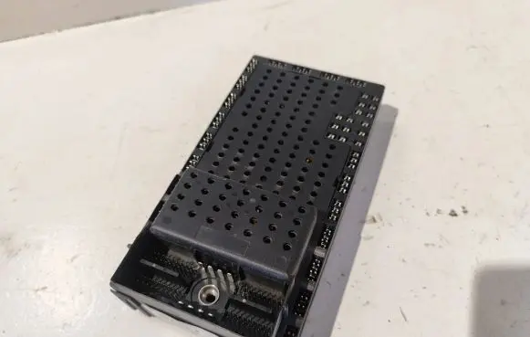 Volvo S80 Fuse module 9494343 99W405 9494509