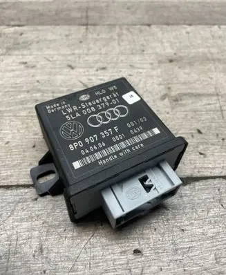 Audi Q7 4L Light module LCM 5LA00837901 8P0907357F