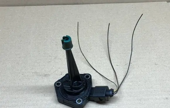 Audi A6 S6 C7 4G Oil level sensor 04L907660A 6PR01041806