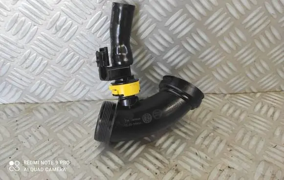 Opel Combo E Air intake hose/pipe 9801021780