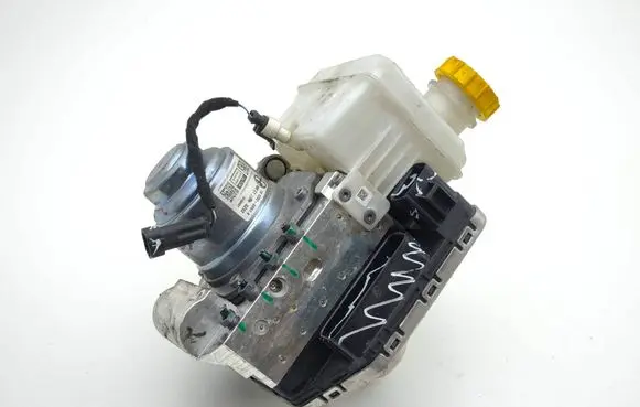 Alfa Romeo Giulia ABS Pump 10120208914