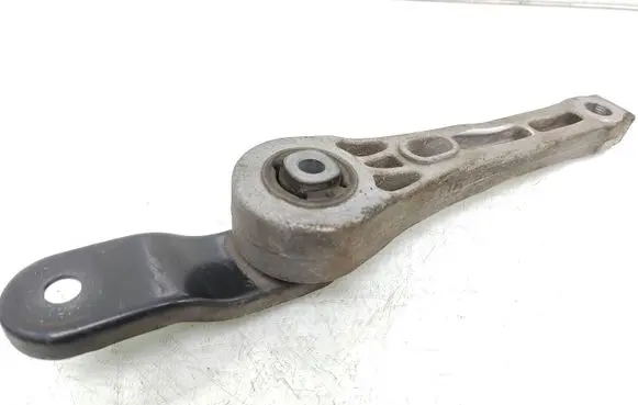 Volkswagen PASSAT B6 Engine mount bracket 3C0199855j