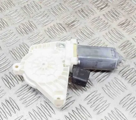 Mercedes-Benz E A207 Rear door window regulator motor A2078200642 934531102