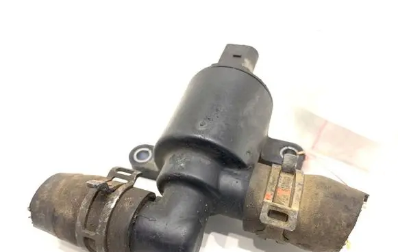 Audi Q7 4M Coolant heater control valve 4H0121671D