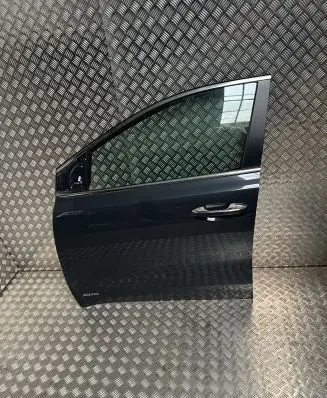 KIA Sportage Front door