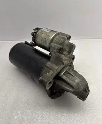 BMW 5 E60 E61 Starter motor 7796892 2339305045