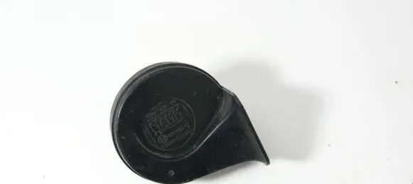 Audi A6 S6 C4 4A Horn signal 35717