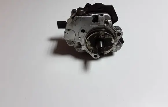 BMW X3 E83 Fuel injection high pressure pump 0445010045