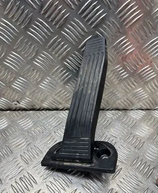 Toyota RAV 4 (XA50) Accelerator throttle pedal