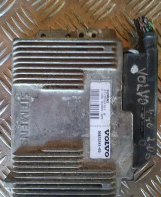 Volvo S40, V40 Engine control unit/module 3082224103 S113727101B 01556