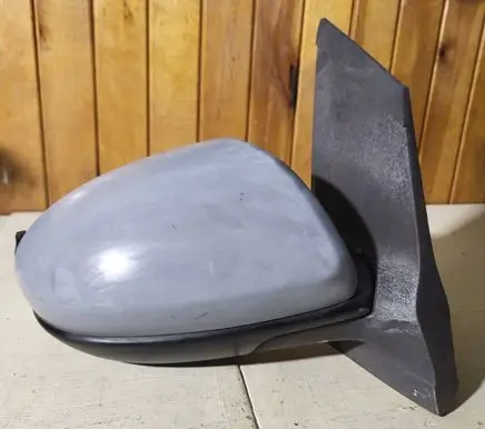 Front door electric wing mirror