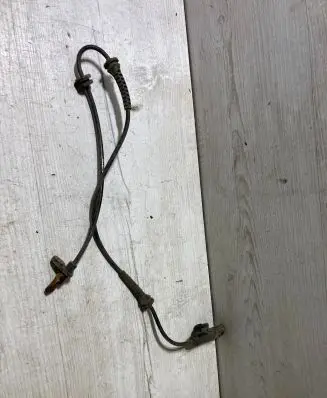 Renault Clio V ABS brake wheel speed sensor 479109572r