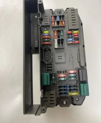 BMW X5 E70 Fuse module 518966010B 693169003 RQ10107400